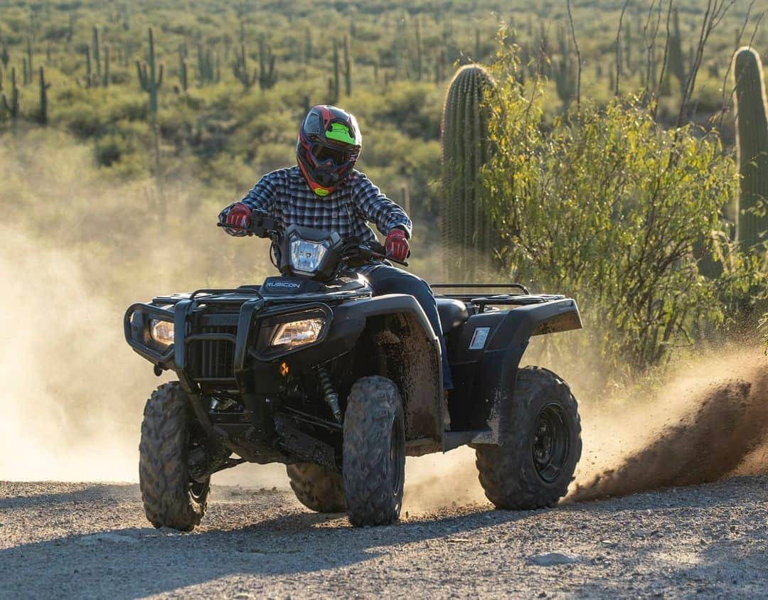 Honda Powersports USさんのインスタグラム写真 - (Honda Powersports USInstagram)「The FourTrax Foreman Rubicon is an expert when it comes to blurring the lines between work and play. From hauling loads across the ranch to carving turns on fast double track, this multipurpose ATV is up to the task. #FourTraxForemanRubicon #Honda #ATV」5月13日 4時24分 - honda_powersports_us