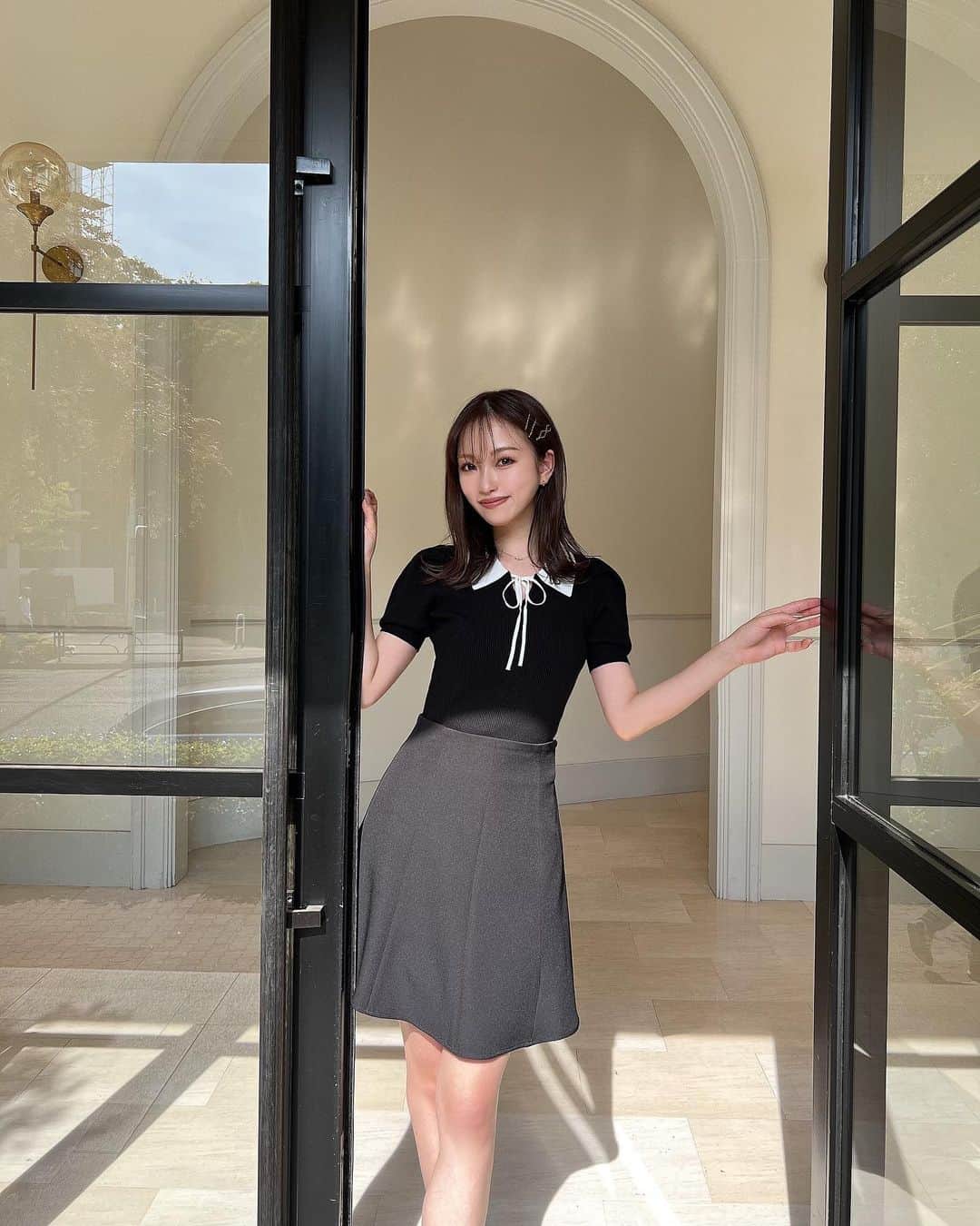 木田絵里香のインスタグラム：「. 可愛い格好したかった日🤣w . 着てる品番TOPにまとめてるから見てぇ🎗️🖤 . #スカートコーデ」