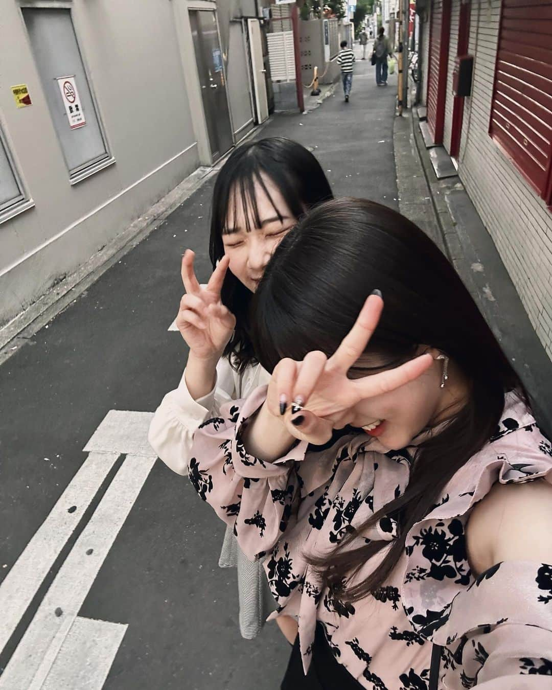 桜木心菜さんのインスタグラム写真 - (桜木心菜Instagram)「ℓσνєりさち♡ . . . #juicejuice さん #入江里咲 #りさち #ジュースジュース #私立恵比寿中学 #桜木心菜 #初デート #いっぱい喋った ‪^ ^  #りさちの面白すぎエピソードいっぱいあります 笑」5月12日 20時12分 - sakuragi_cocona_official