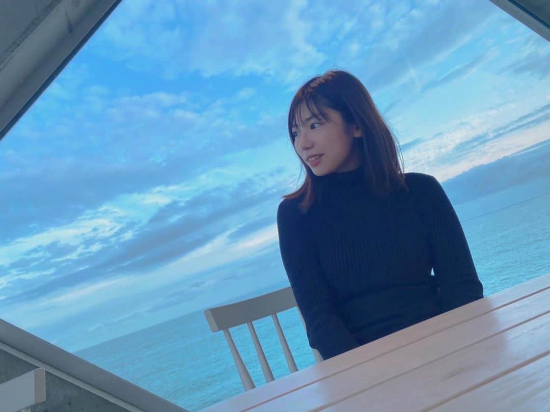 Rinanaのインスタグラム：「皆さんお祝いありがとうございます🎂 今年もまた一つ歳を重ねました。  目の前を一つ一つ大切に 全身全霊で楽しむ、を積み重ねて 素敵な一年にします✨  いつも私と関わってくださる皆様 応援してくださる皆様 ありがとうございます！感謝。 ・ #卯内里奈　#unairina #映画　#cinema #Movie #映画好きな人と繋がりたい  #rinana #rinana大作戦」