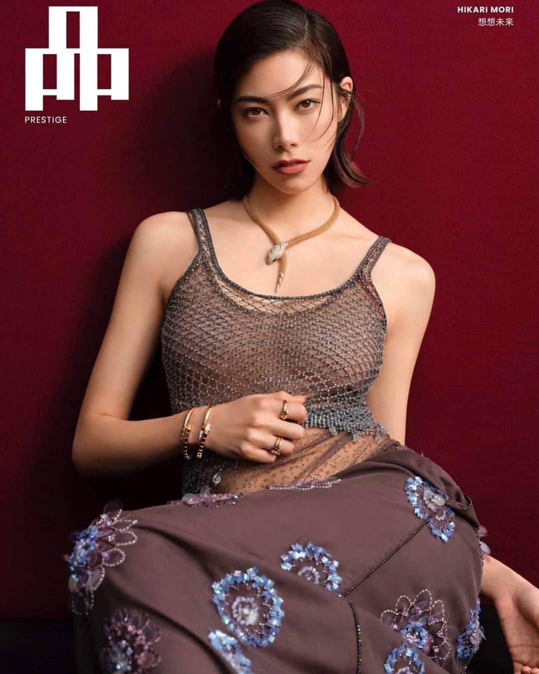 森星のインスタグラム：「Cover story for @pinprestige 🥀」