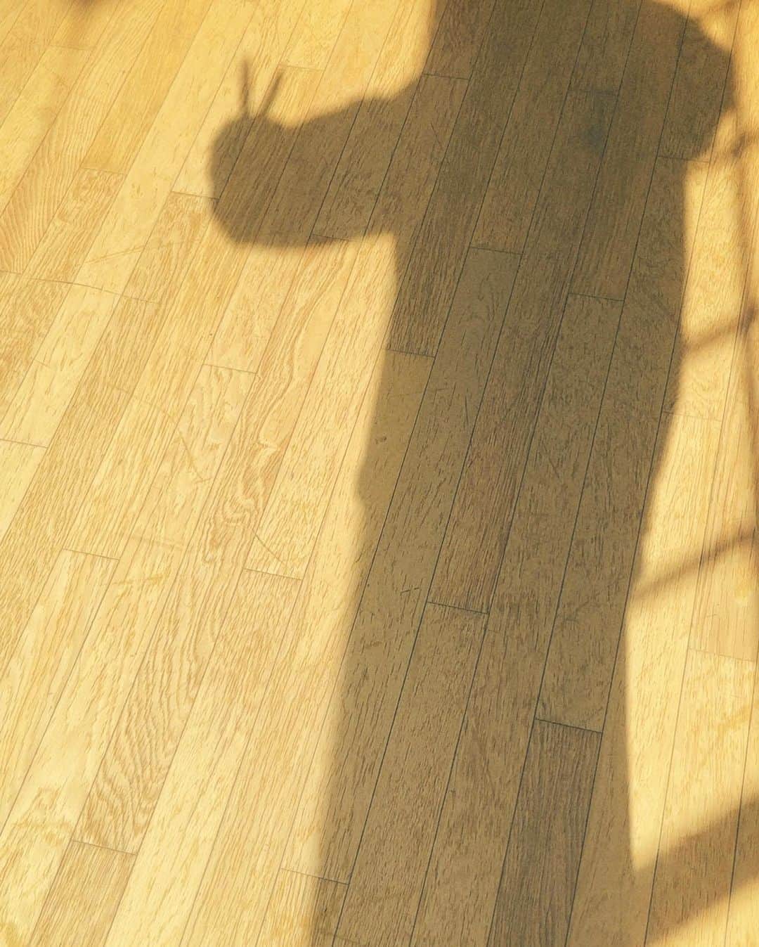 長野凌大のインスタグラム：「この度、 我々、原因は自分にある。 全員が主役を務める、 連続ショートドラマ 「イケメン・セブン・デイズ」に 火曜日の瀬奈くん役として 出演いたします。  tvkにて、 6/1(木）夜10：55～放送です。 また、放送後にはtvk公式YouTubeチャンネルにて配信予定です。 宜しくお願い致します🐶」