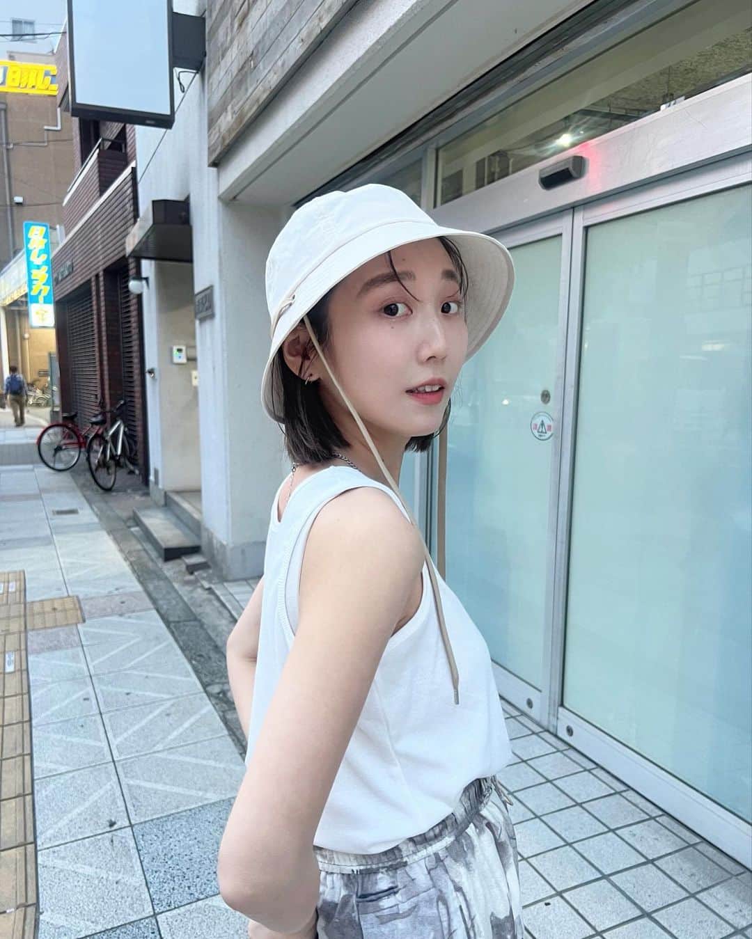 tappy1119のインスタグラム：「今日の服。 NEW hat ♡♡お気に入り  @whimsic_official」
