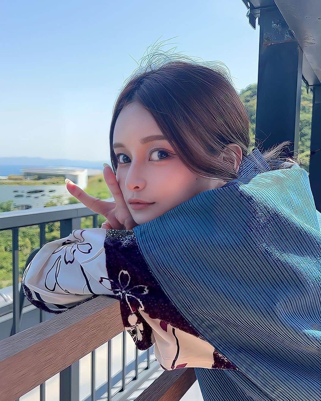 sayaのインスタグラム：「. . やっぱり自然が好き🐈♡ . .  #喧嘩道#喧嘩道ガールズ#ライジン #17LIVE#ライブ配信#esports#ゲーマー女子 #ティックトック#ティックトッカー#モデル#芸能#事務所#撮影モデル#ブレイキングダウン#カメラマン#撮影#ヘアメイク#ヘアアレンジ#千葉県#温泉旅館」