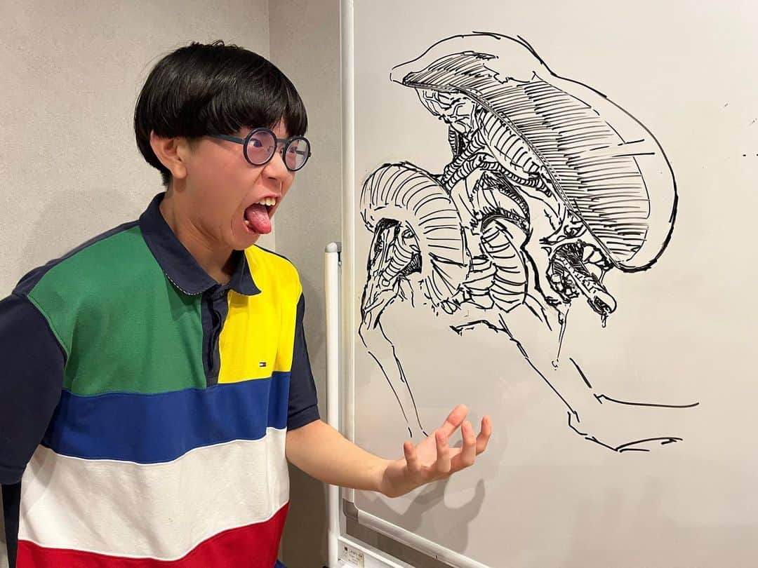 SO-SOさんのインスタグラム写真 - (SO-SOInstagram)「I drew the “Alien”✏️  #SOSO #Beatbox #Alien」5月12日 21時28分 - so_so_looper