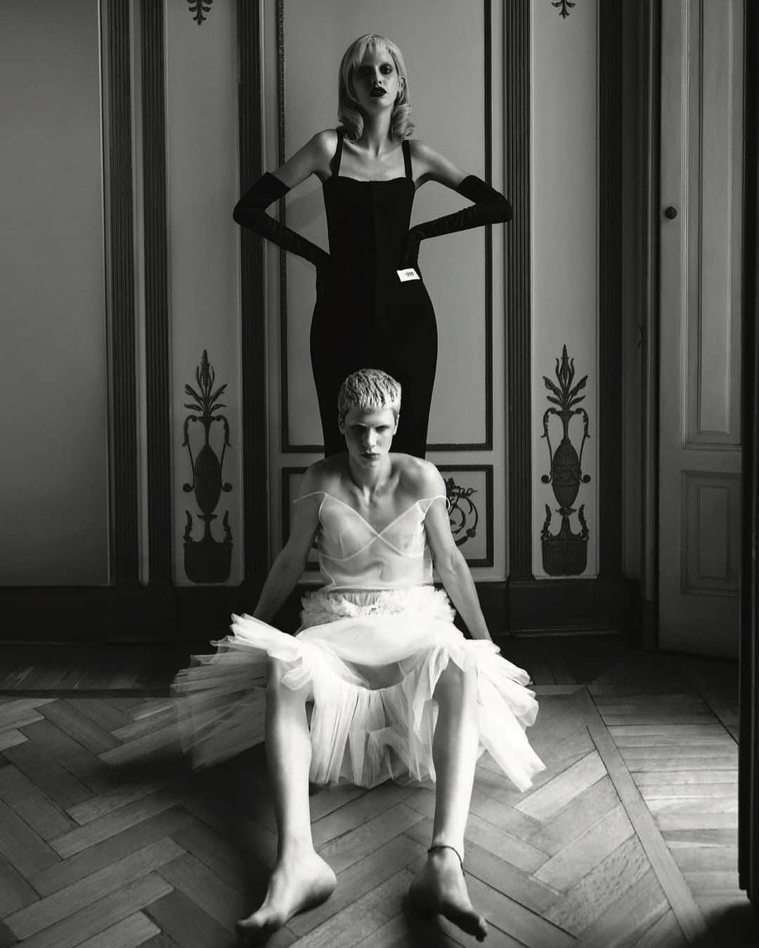 エムエスジーエムさんのインスタグラム写真 - (エムエスジーエムInstagram)「LES DAMNES: @THECOLLECTORMAGAZINE features the tulle dress from the #MSGMSS23 Women’s Collection for their latest issue 🤍 @MassimoGiorgetti」5月12日 21時52分 - msgm