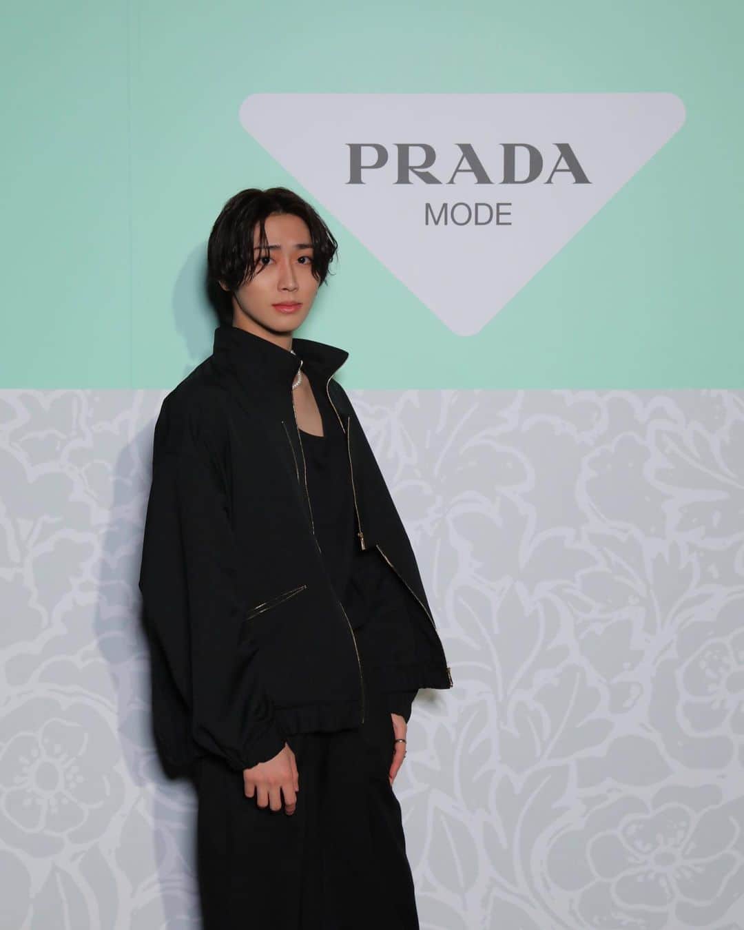 武本悠佑（ゆっけ）のインスタグラム：「PRADA MODE 東京都庭園美術館で開催されている「PRADA MODETOKYO」 ファッション、音楽、食事、アート、自然、全てに魅了される素晴らしい空間にお邪魔させていただきました。  #PRADAMODE」