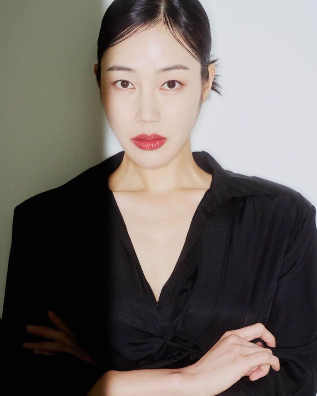 ソ・ウナさんのインスタグラム写真 - (ソ・ウナInstagram)「New Profile ✨ Photo @kimyoungwho  Hair @callme9d  Makeup @m_up_yun」5月12日 22時09分 - eunah_willbeloved