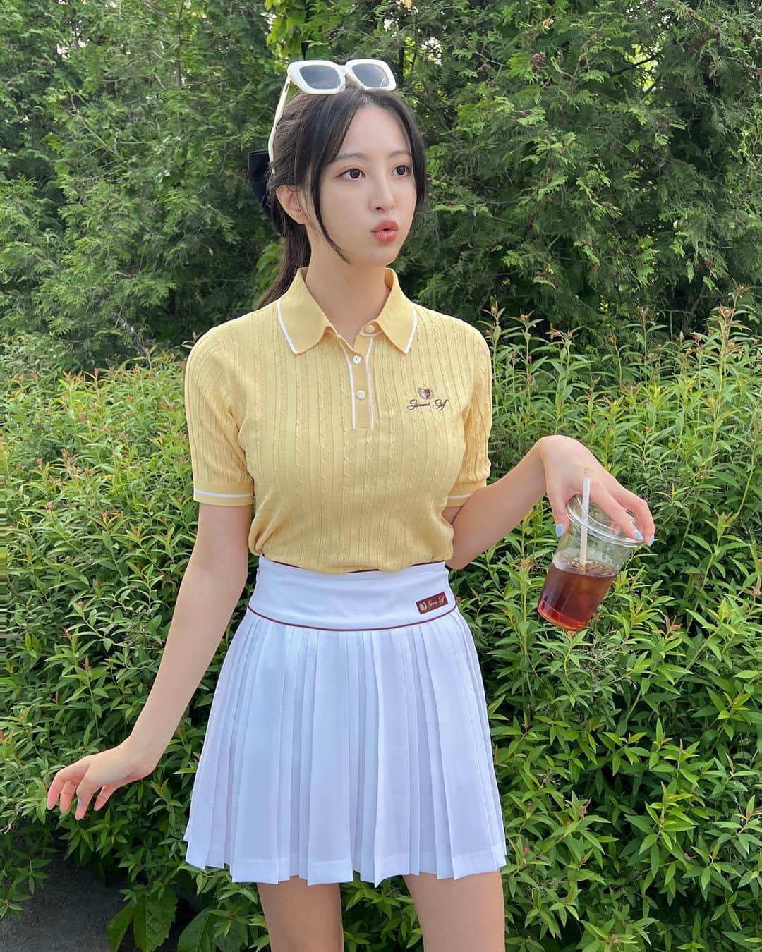 のインスタグラム：「💚❤️💜💓🎶 치마 거꾸로입은거 아니겠지..? 몇번을 뒤집어입어봤다 🫢」