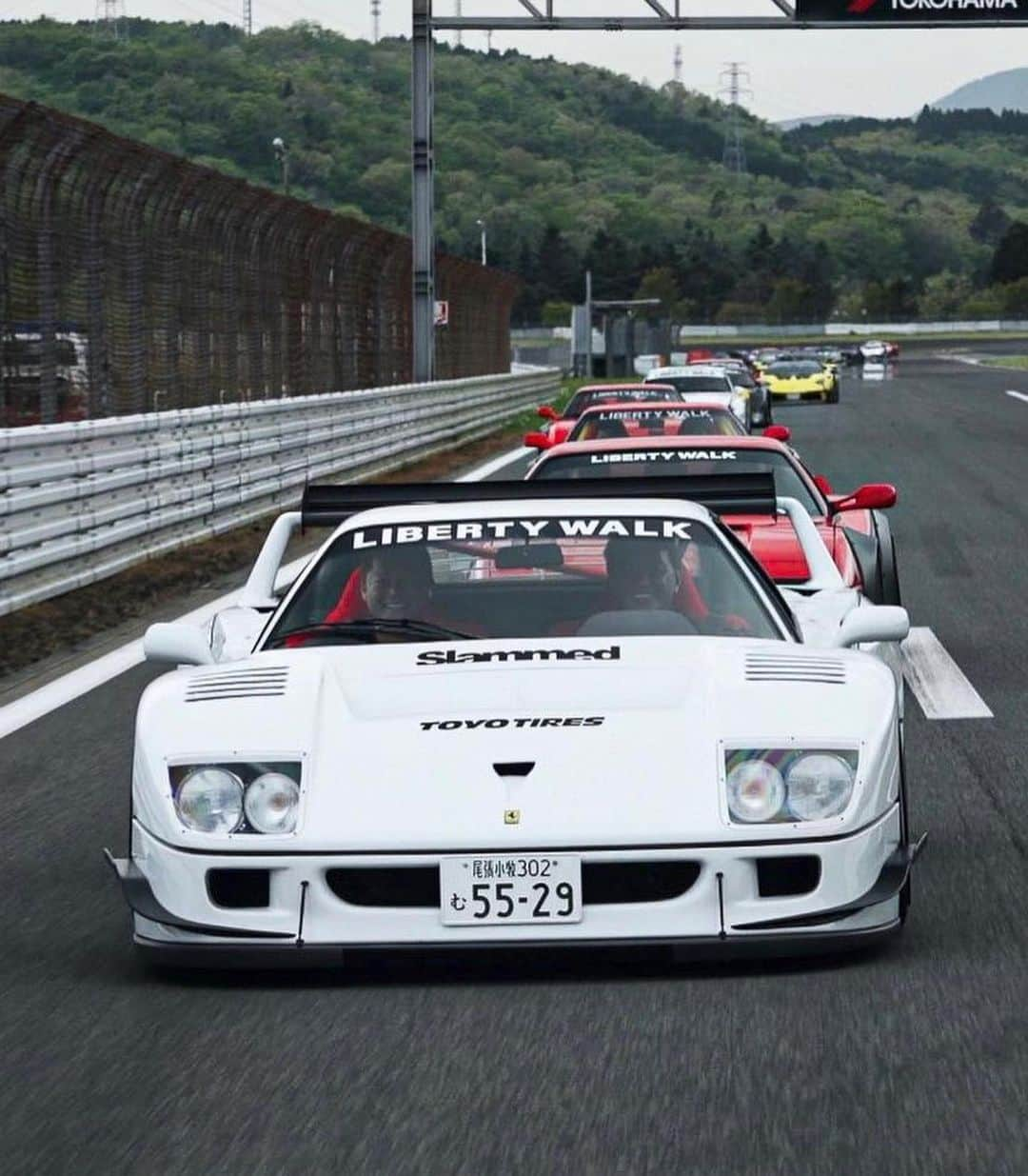 Wataru Katoさんのインスタグラム写真 - (Wataru KatoInstagram)「LIBERTY WALK 　　  LBWK LB⚡︎WORKS FERRARI F40 JDM SLAMMD CAR😆  @teamtoyousa  @teamtoyousa  @toyota_jp  @ame.wheels  @ferrari @sphere_light  #libertywalk #lbworks #ferrari #ferrarif40  #f40 #supercar #stancenation  #stance #2023 #japan #japanese  #supercar #supercars  #nice #car #ltmw #libertywalkeu  #White #spherlight  #crazy #machine #jdm #toyotires」5月12日 22時56分 - libertywalkkato