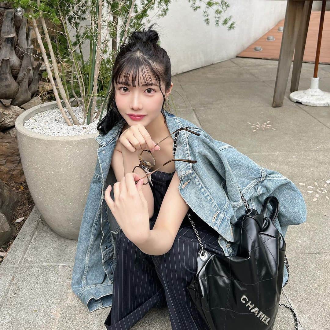 えみ姉のインスタグラム：「ㅤ ねむたい🫠 ㅤ ㅤ#akikoaoki #studios #chanel #シャネル #balenciaga #バレンシアガ」