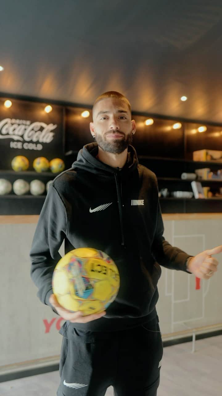 ヤニック・フェレイラ・カラスコのインスタグラム：「Duid 11 juni zeker aan op de kalender, want dan vindt de grote opening van het YCFive voetbalcomplex plaats! ⚽   Verwacht je aan een dag vol leuke activiteiten!   Kom jij langs? 👋   Notez bien le 11 juin dans votre agenda, date à laquelle aura lieu l’inauguration du complexe de football YCFive ! ⚽  Attendez-vous à une journée pleine d’activités!  Serez-vous de la partie ? 👋  •  #YCFIVE #YC5 #Sportcomplex #Voetbal #Minivoetbal」