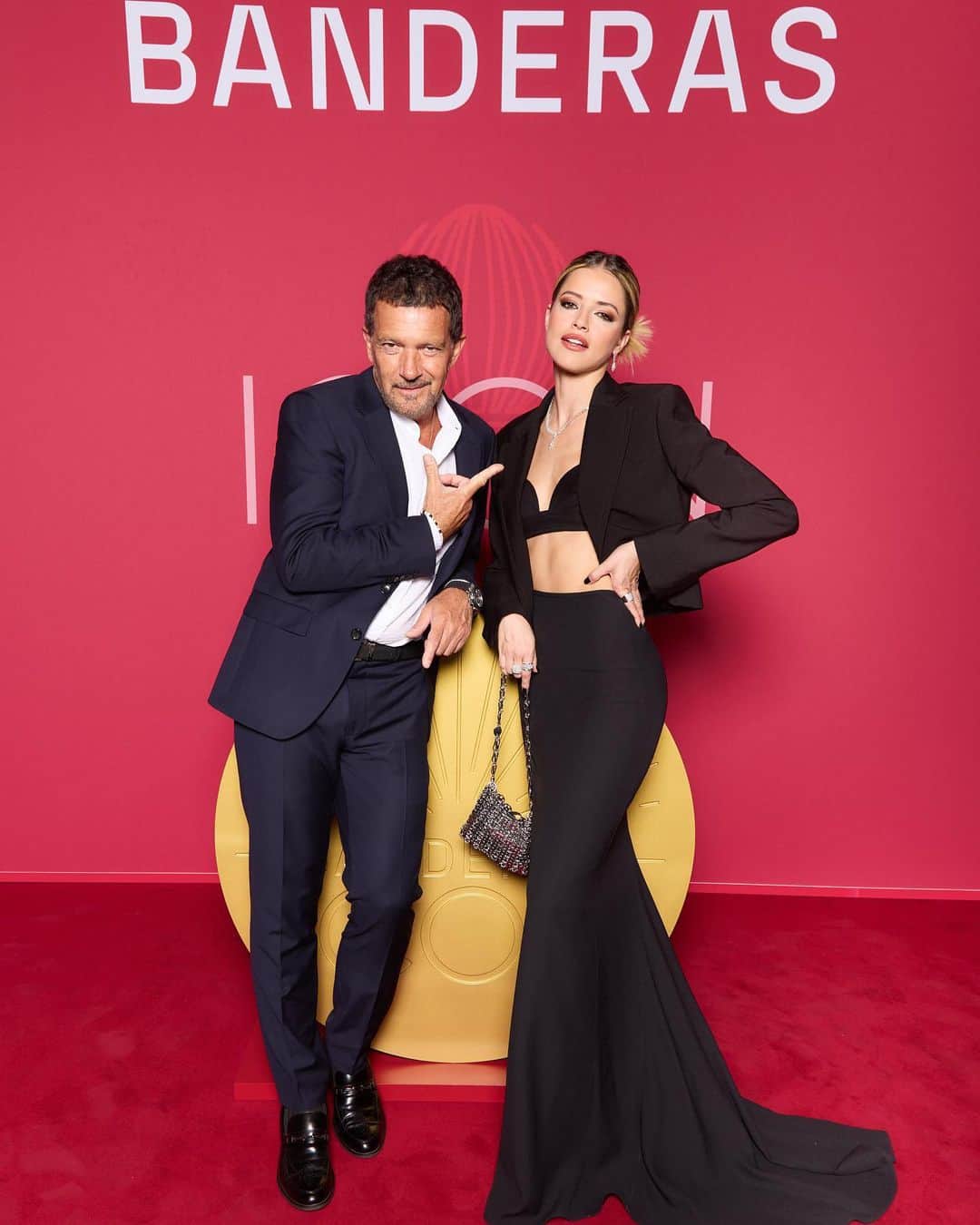 アガサ・モレイラのインスタグラム：「ICON party • Madri 03/2023 ♥️」
