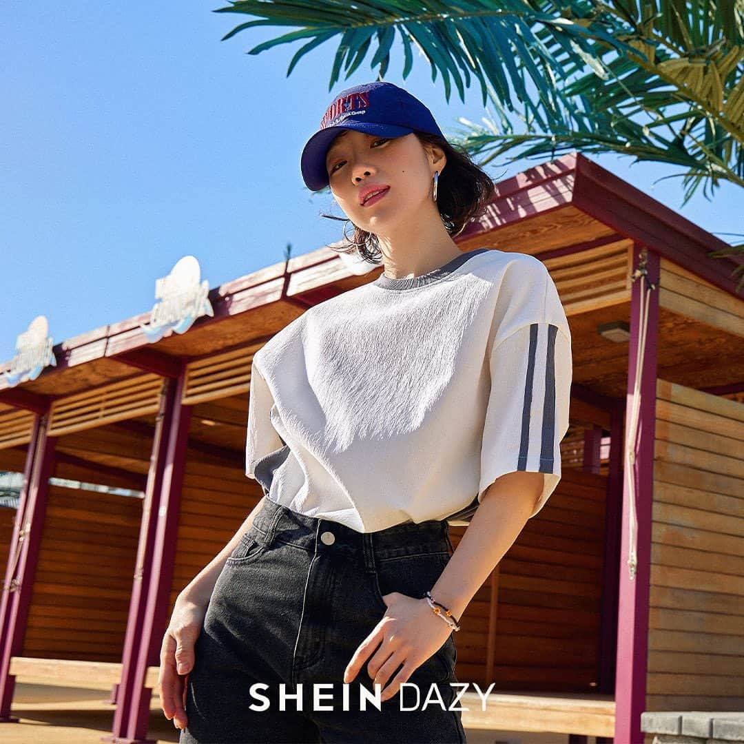 SHEINさんのインスタグラム写真 - (SHEINInstagram)「Ascend the trends in streetwear looks that let your self-expression take flight 🔥 Which K-fashion inspired DAZY fits would keep you cool for the summer? 👇  🔎14118987 14928389 14956285 15116933 14881380   #SHEIN #DAZY #kfashion #dazygirl #outfits #ootd #instafashion #summerfashion #summerwear #summer」5月12日 23時41分 - sheinofficial