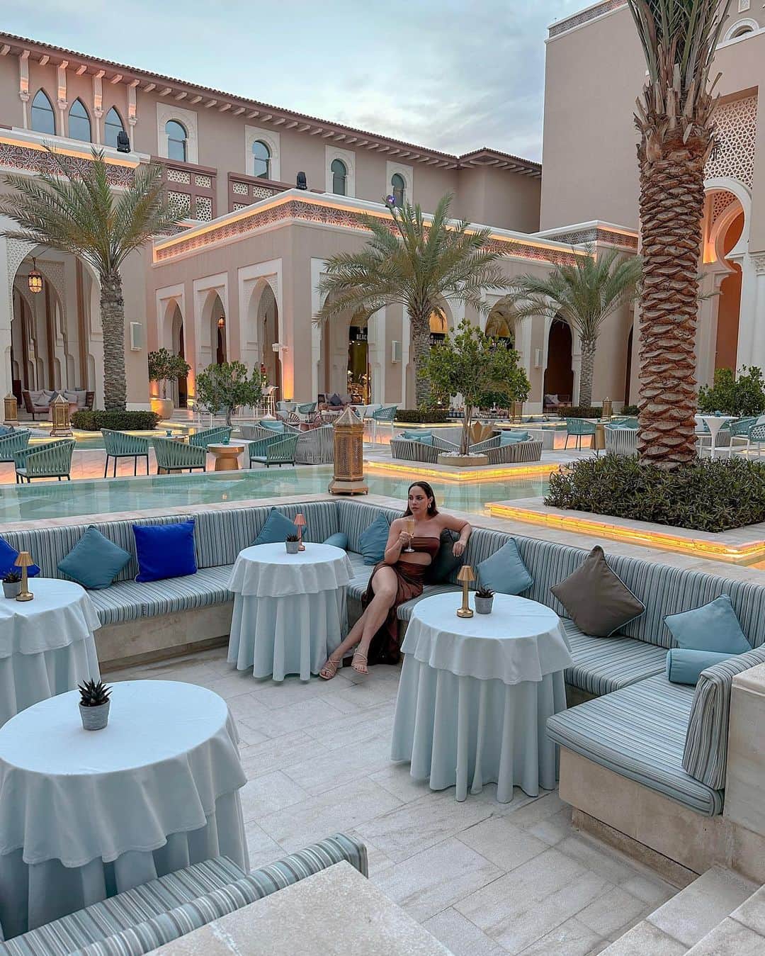 Katy Esquivelのインスタグラム：「Daydreaming about coming back here ✨  @rixospremiumsaadiyat」