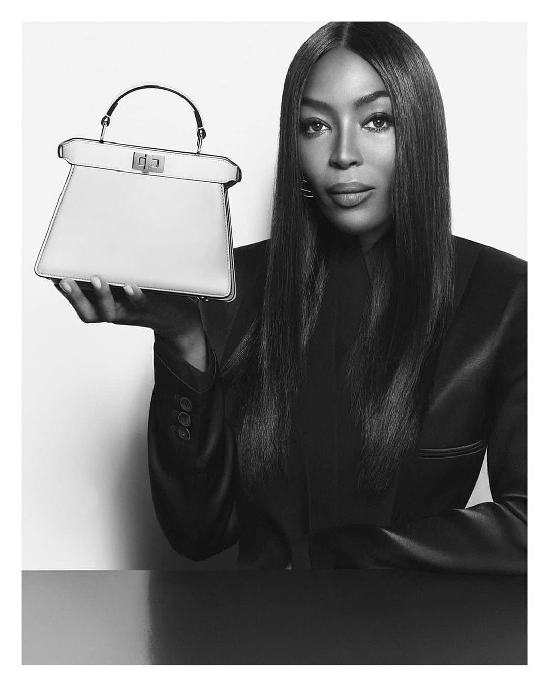LVMHさんのインスタグラム写真 - (LVMHInstagram)「Discover @fendi ’In Love With My Peekaboo’ campaign, starring longtime friend of Fendi Artistic Directors Kim Jones and Silvia Venturini Fendi, Naomi Campbell, shot by David Sims.  Artistic Director of Couture and Womenswear: @mrkimjones  Artistic Director of Accessories and Menswear: @silviaventurinifendi  Artistic Director of Jewelry: @delfinadelettrez   Creative Direction: @ronnie.cooke.newhouse @karlbolander   Photography: @davidsimsofficial   Talent: @naomi   Styling: @themelanieward  Hair: @shayashual  Makeup: @anglomamakeup  Set Design: @vincentolivieri_   Casting Direction: @shelleydurkancasting    #LVMH #Fendi #FendiPeekaboo #InLoveWithMyPeekaboo」5月12日 23時52分 - lvmh