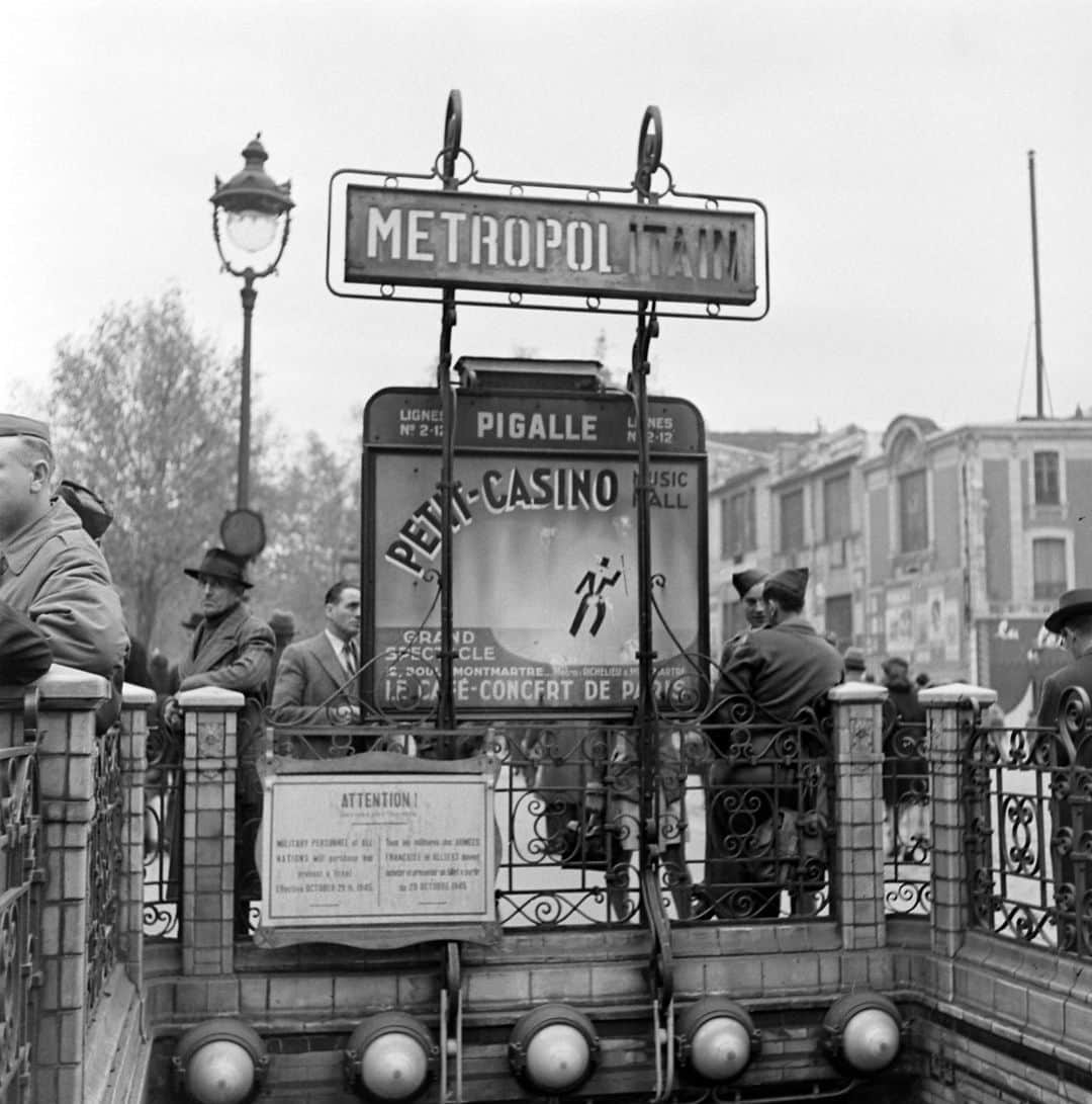 lifeさんのインスタグラム写真 - (lifeInstagram)「Street scene from the Pigalle neighborhood of Paris, France, 1945.   LIFE photographer Ed Clark journeyed to Paris (“the grand courtesan of all cities,” LIFE called the ancient town) to record the look and the feel of the French capital after the end of World War II. Click the link in bio to view more!   (📷 Ed Clark/LIFE Picture Collection)   #LIFEMagazine #LIFEArchive #EdClark #1940s #Pigalle #Paris #France #PostWWII #Scenery」5月13日 0時30分 - life