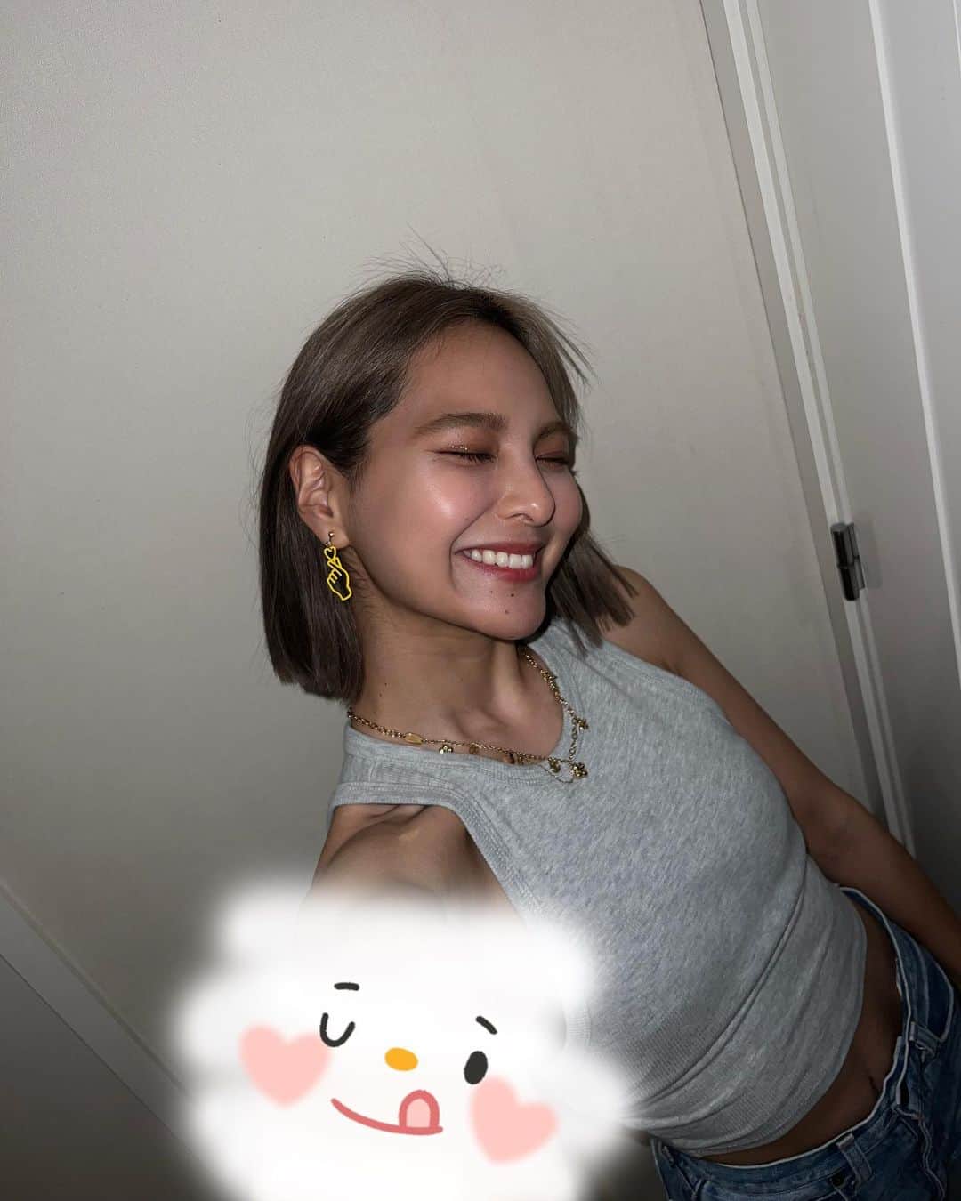 山口厚子さんのインスタグラム写真 - (山口厚子Instagram)「髪切ってカラーも少し暗めに🧡  #自宅でなんとか自撮り #イメチェン」5月13日 0時29分 - atu_yaman