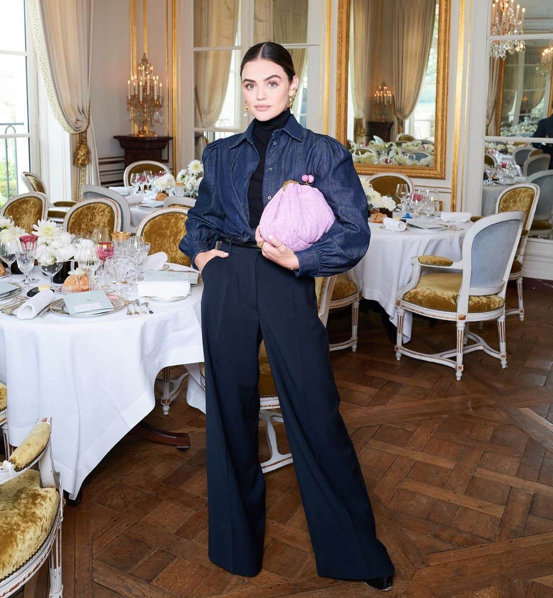ルーシー・ヘイルのインスタグラム：「The Pasticcino Bag Hommage à la France by @weekendmaxmara 🇫🇷 #pasticcinobagworldtour  #pasticcinobag  #pasticcinobaghommagealafrance」