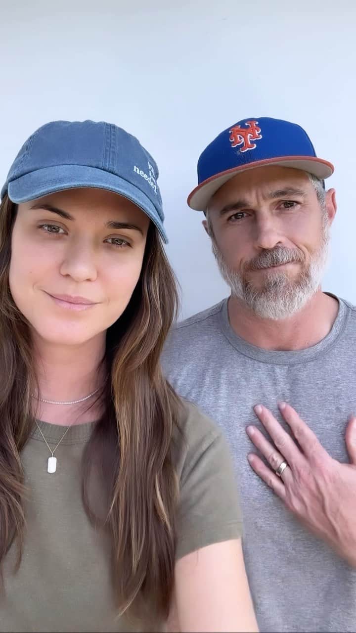 オデット・アナブルのインスタグラム：「By joining the Don’t Talk-A-Thon you’re honoring those who have been robbed of their speech due to ALS. Join us in the Don’t Talk-A-Thon on May 21st and be a part of silencing ALS for good. Together, we will find a cure. This one is dedicated to my dear friend @mr_kenneth_mitchell ♥️ #dtat2023 @projectals  Link in bio to help!」