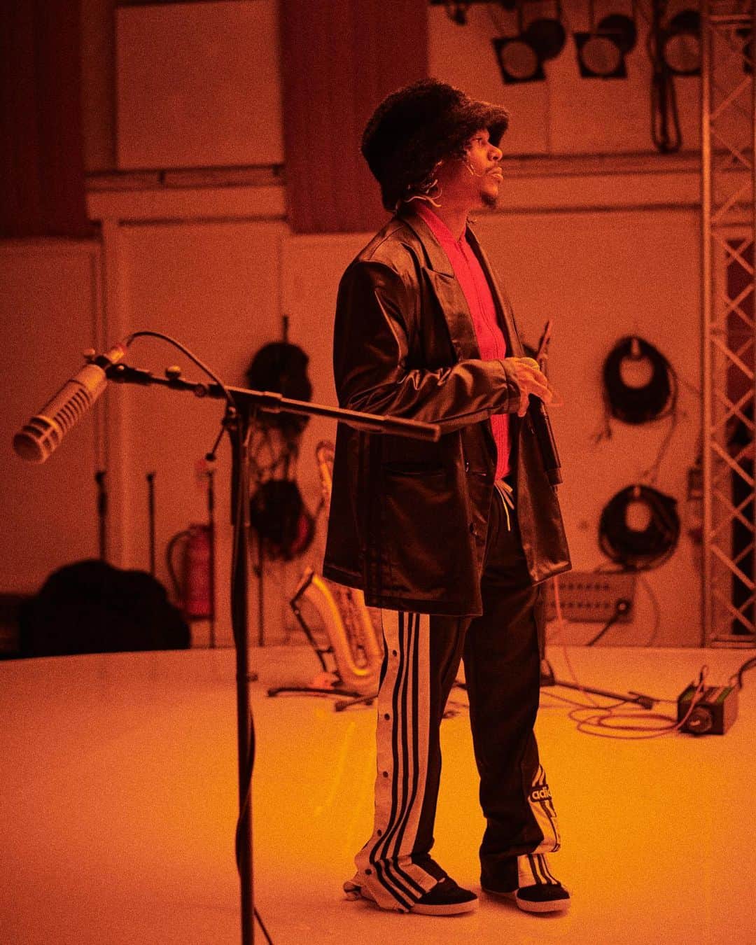 adidas UKさんのインスタグラム写真 - (adidas UKInstagram)「Studio Two filled with Originals.  A two-day workshop and live music experience in partnership with @colorsxstudios   @berwynberwynberwyn @steamdown and @demig0sh at @abbeyroadstudios the home of Originals.  #ClubOriginals 🪩」5月13日 1時02分 - adidaslondon