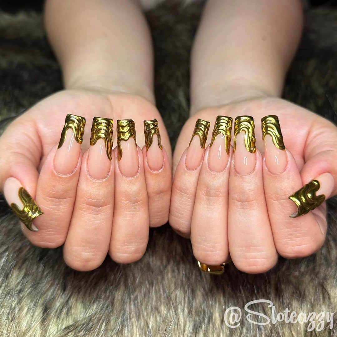 Yasmeenさんのインスタグラム写真 - (YasmeenInstagram)「Came through drippin 💧✨ First time doing these, absolutely love  how they came out ☺️ #nailsbysloteazzy」5月13日 1時22分 - sloteazzy