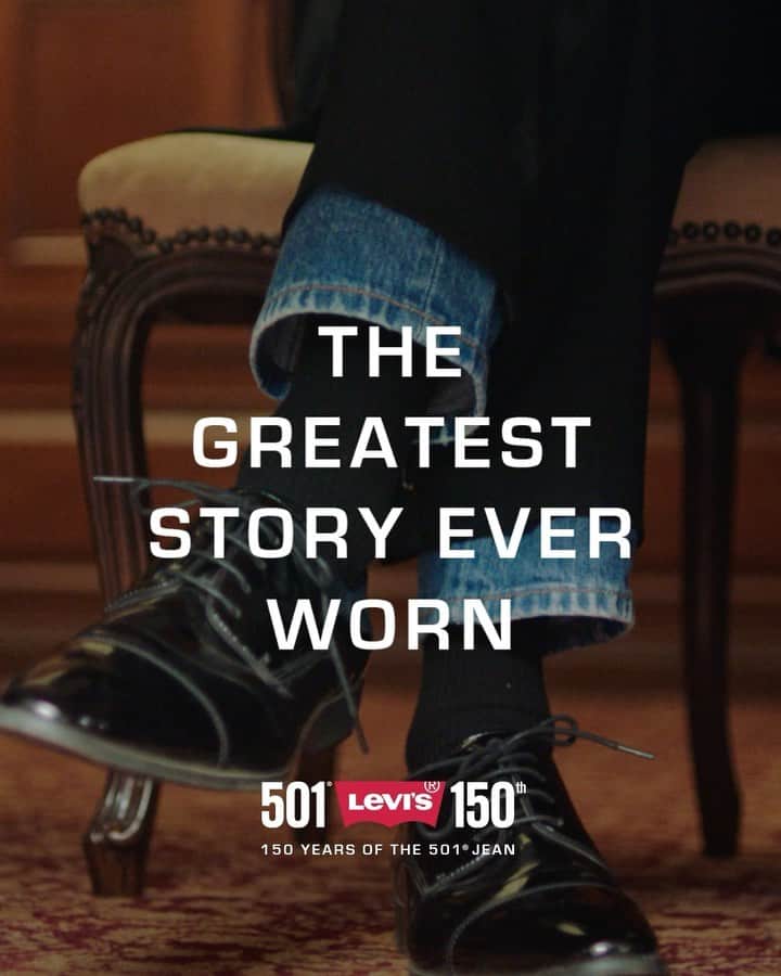 Levi’sのインスタグラム：「Chapter 102 - Black Tie, Blue Denim A state dinner. A black-tie dress code. And a pair of blue 501® jeans hidden underneath. Tap the link in bio to read more and stay tuned for the next chapter as we celebrate #150YearsOf501 as worn by you.」