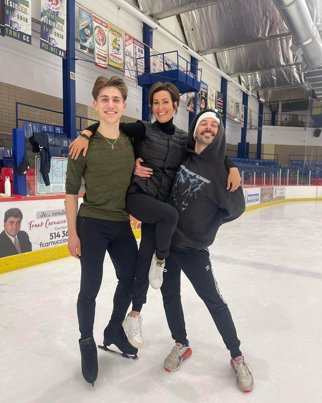 ローマン・サドフスキーのインスタグラム：「Made some magic this week! ✨⭐️🔥 Had an amazing week at @iceacademyofmontreal Thank you Marie-France and Sam for such an incredible creative process. 🎨 Can’t wait to show off the new SP!!!」