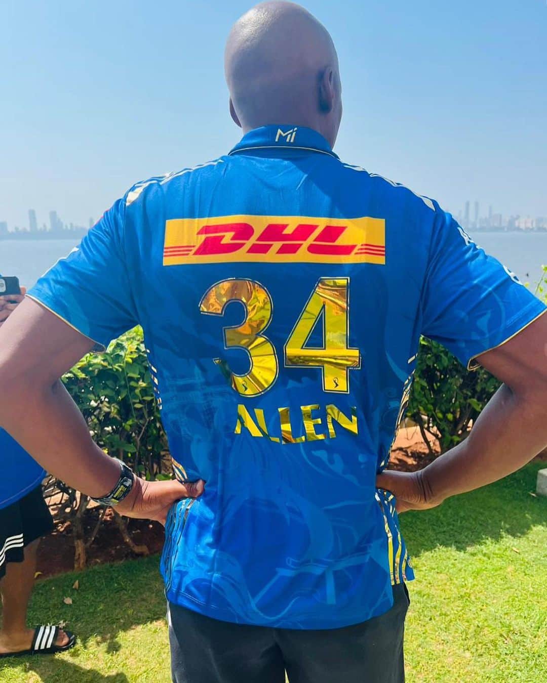レイ・アレンさんのインスタグラム写真 - (レイ・アレンInstagram)「Watched my very first cricket match tonight.  @mumbaiindians  @nba @surya_14kumar」5月13日 1時55分 - trayfour