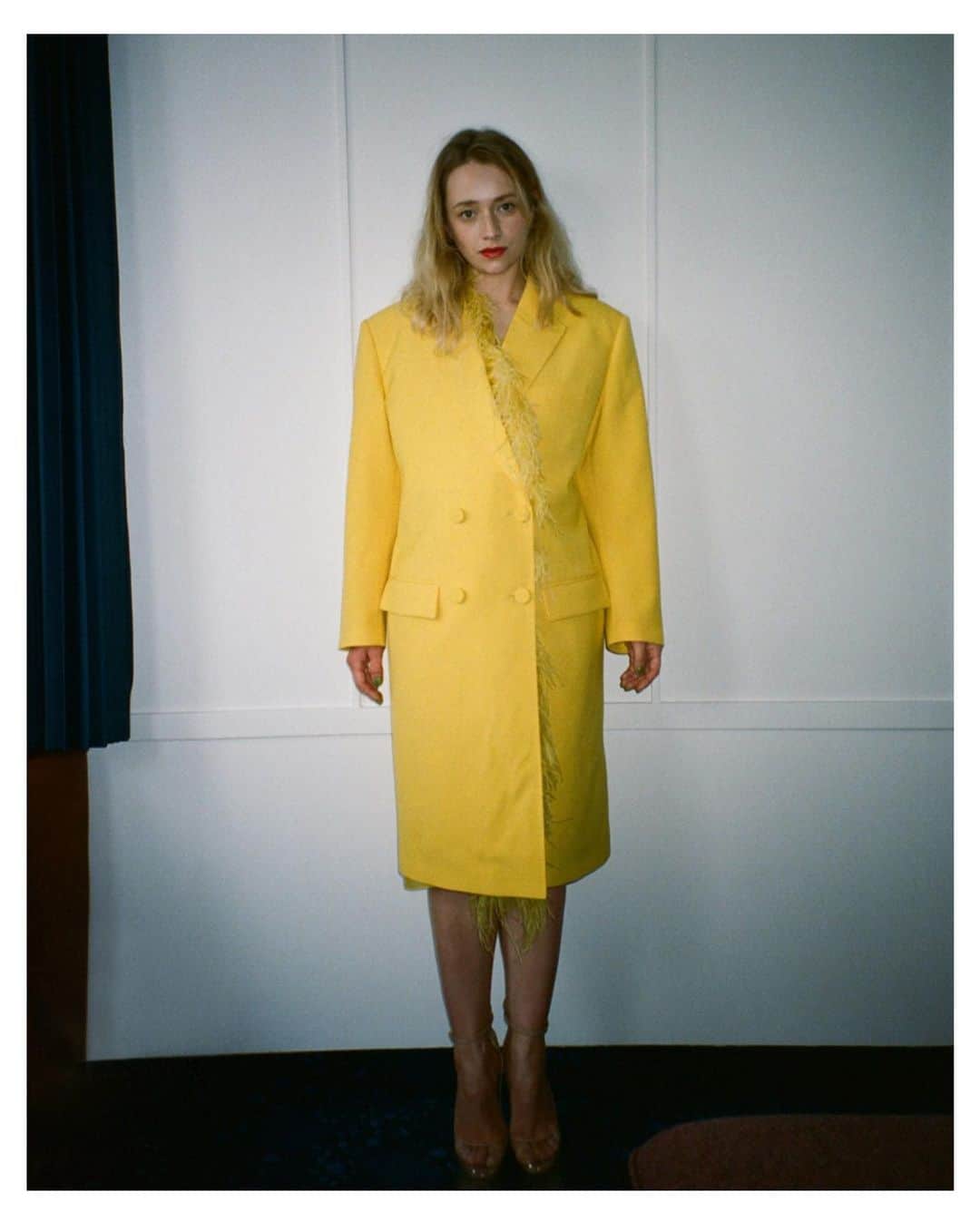 Luraのインスタグラム：「Lula interviewed Kristine Kujath Thorp on the release of her new feature,’Sick of Myself’, an ‘unromantic comedy’ by writer-director Kristoffer Borgli and from the producers of ‘The Worst Person in the World.’  Makeup by Eli Wakamatsu at Stella Creative Artists using RMS Beauty.    Lead actor Kristine has just been named an EFP Shooting Star 2023 and has just won Best Actress at the 2023 Dublin International Film Festival for Sick of Myself.   How did you get started in acting? Did you go to drama school? No, but I've been acting since I was, I don't know,  maybe 12 or 13 in children's theatre. I then went to this acting, high school, college thing we have in Norway, where you can train to be an actor but still get the required “normal” subjects. So I did  theatre history and techniques and movement, dance and whatever. Then I thought I was gonna quit acting. So I started working behind the camera, doing design. I went to art school doing visual art, installation and stuff like that. And then I also went to this one year film school where I directed and made a lot of animation films and wrote a lot.  But then missed that thing, so I started doing short films with my friends. In fact, it just kept on like, yeah, I kept getting more and more jobs, and I was also more and more eager to get jobs. A lot of web series like miniseries and then I got my first feature film which was Ninja Baby. and it was very very successful.   It won Best Comedy at the European Film Awards.  Your big break?  Yeah, I would say so.  What is your next project? Well, actually I do have  another film that also just came out one month ago.  A Danish film called The Great Silence, which I did once we wrapped ‘Sick of Myself,’ where I play a nun! And I have another film coming up to be released this year with Mads Mikkelsen. Called ‘The Bastard.’ It's directed by Nicolaj Arcel, who made ‘A Royal Affair’ with Alicia Vikander and again, Mads Mikkelsen.   Do you have a favourite designer? I'm not so into fashion like that -  I'm more into finding stuff and making my own stuff!  To read more of our interview tap the link in the bio.」