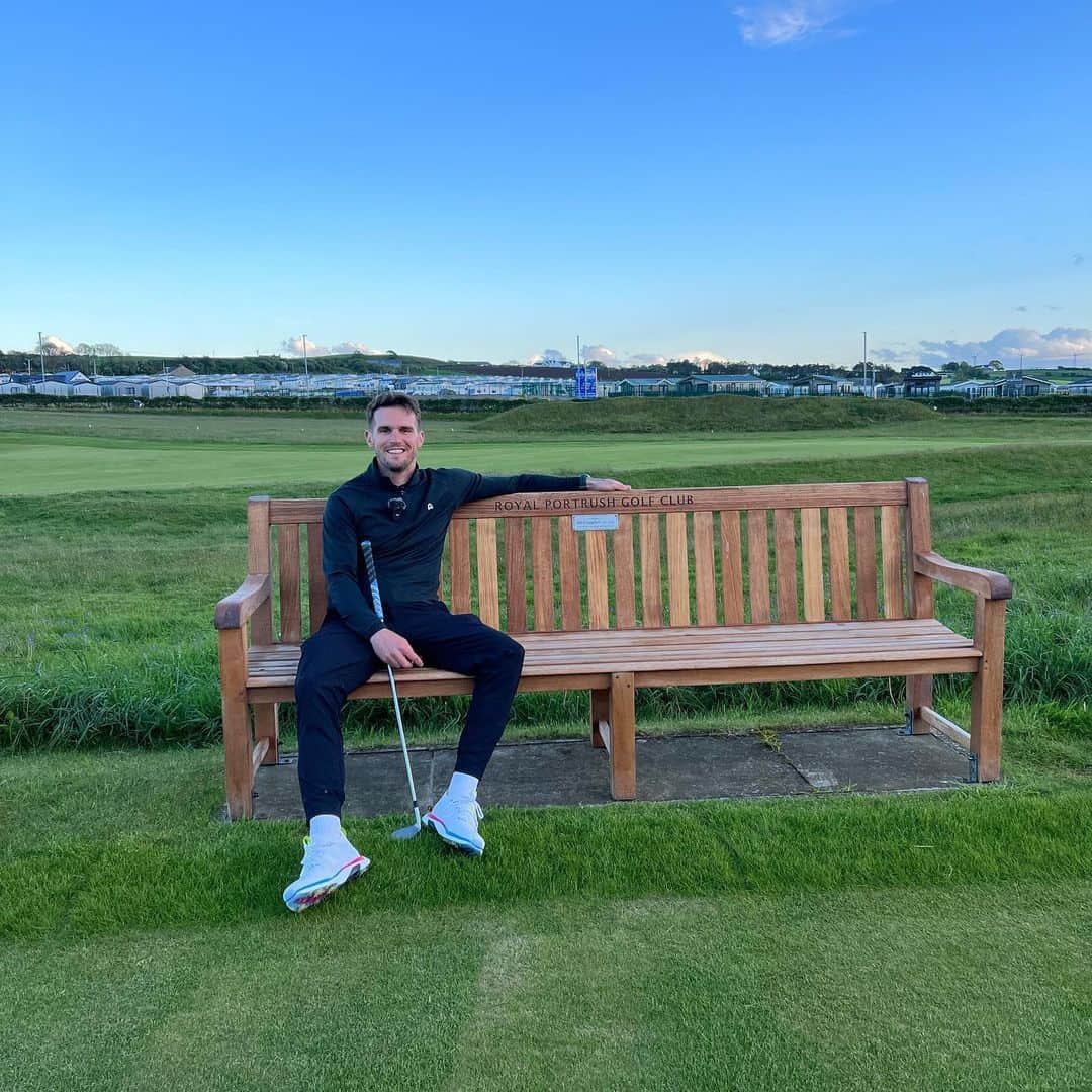 GazGShoreさんのインスタグラム写真 - (GazGShoreInstagram)「Northern Ireland WOW What a trip that was!!! Ardglass Royal county down Royal Portrush Castle rock Portstewart and Malone !!! Best golf trip think i have ever been on and sights and views and courses i’ll never forget… Some amazing stuff filmed for the youtube channel 🔥💥 Also i never thought i would go to belfast and get sunburned 😂 the weather this week we were very lucky 🙌🏻 until next time 💙」5月13日 2時07分 - gazbeadle