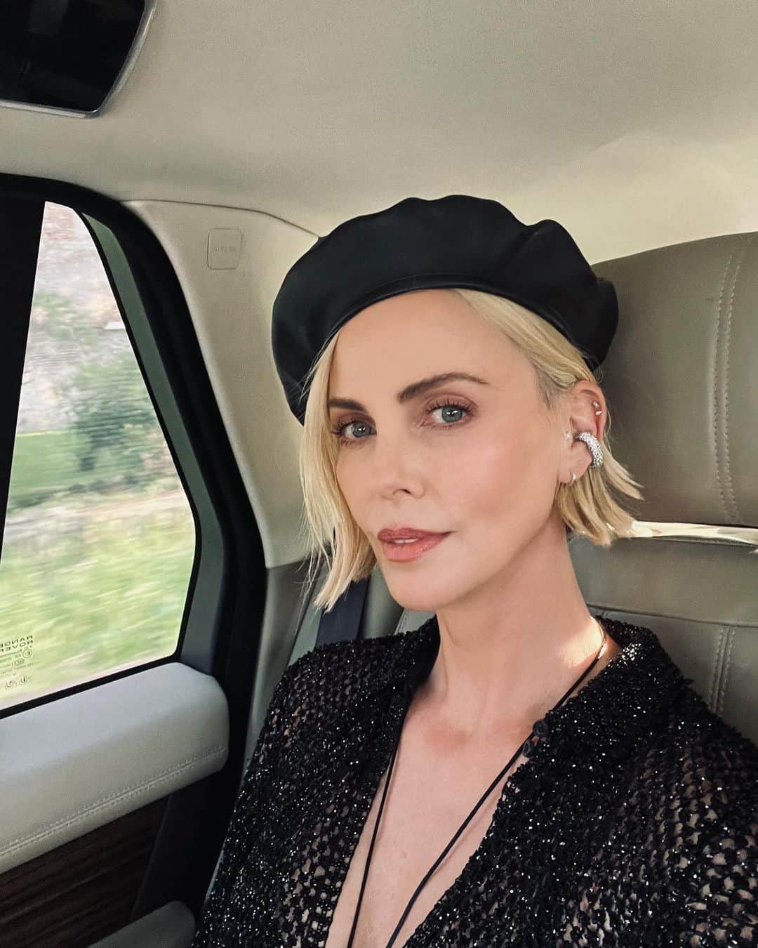 シャーリーズ・セロンのインスタグラム：「On the way to celebrate with my Fast family for the FAST X Premiere in Rome. 🤍  @thefastsaga」