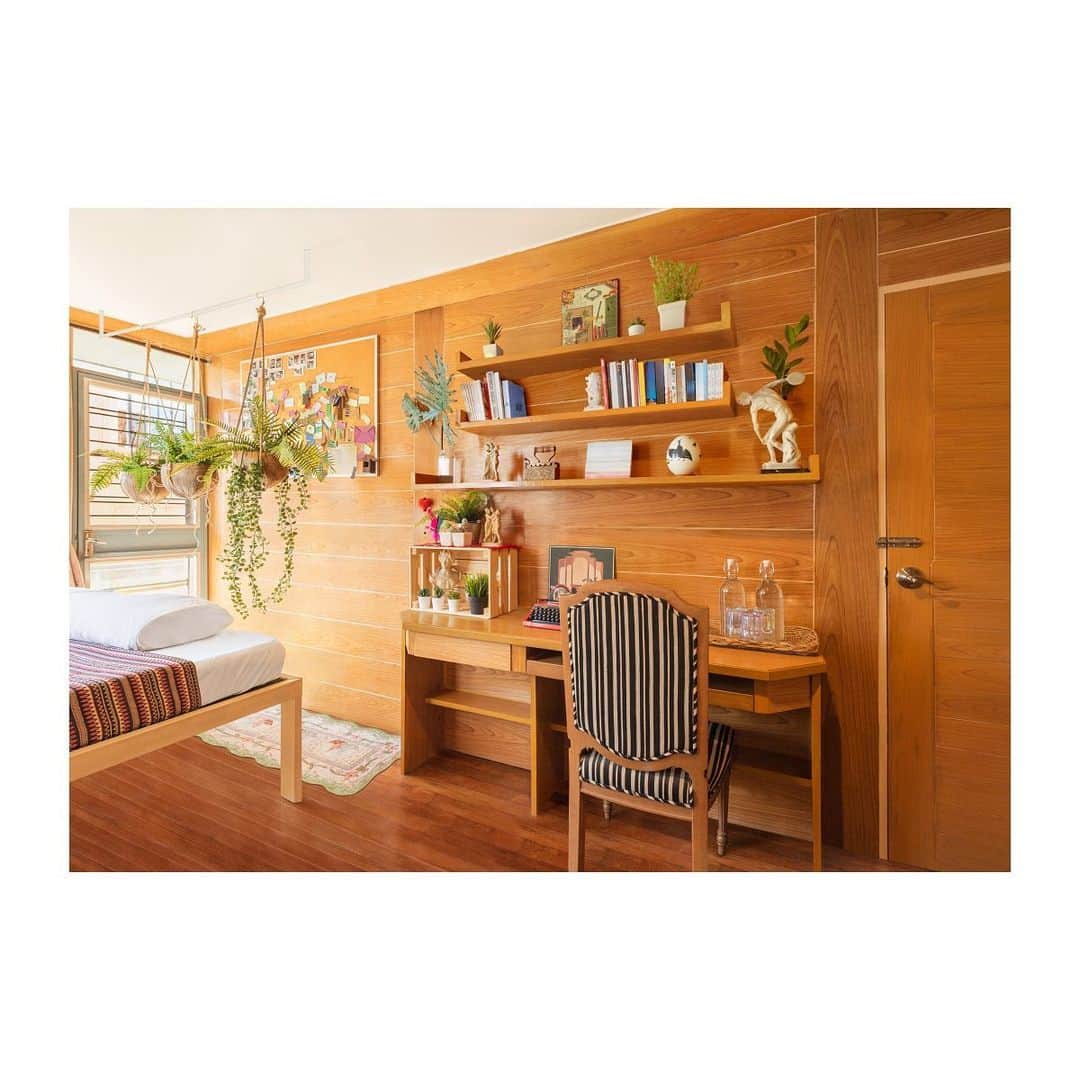 Airbnbのインスタグラム：「Morning sunlight floods into Kay’s private room in Bangkok. Be sure to grab breakfast at the cafe they run on the first floor before heading out.」