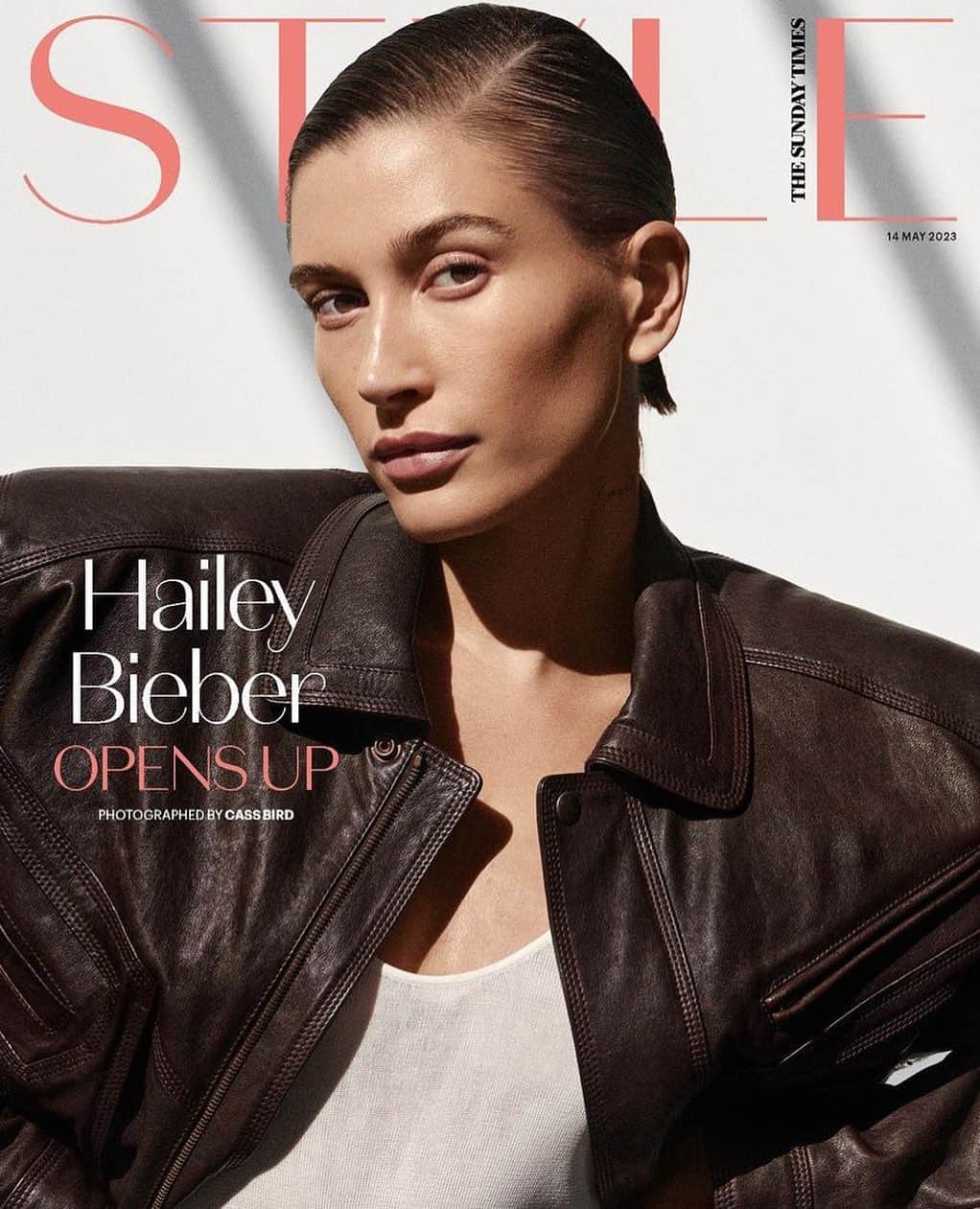 IMG Modelsさんのインスタグラム写真 - (IMG ModelsInstagram)「Let The Sunshine In. ☀️ #HaileyBieber (@haileybieber) covers the new @theststyle. 📷 @cassblackbird x @artandcommerce 👗 @stella_greenspan #IMGmodels」5月13日 2時35分 - imgmodels