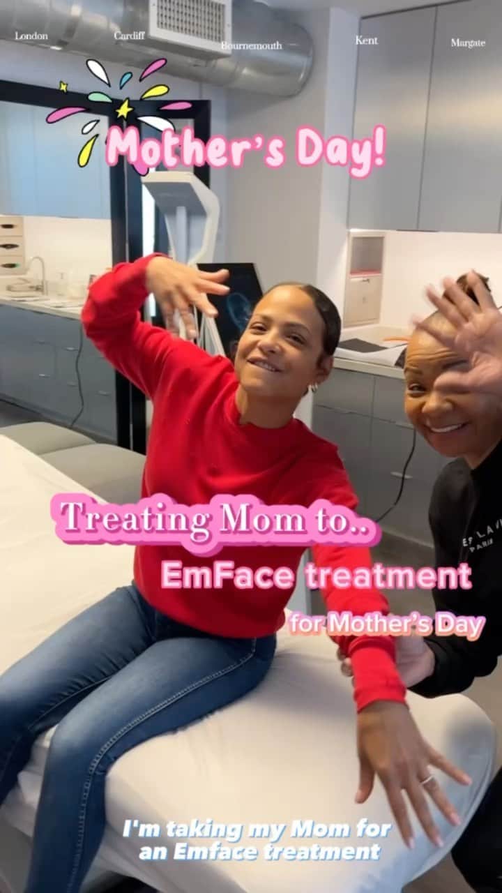 クリスティーナ・ミリアンのインスタグラム：「Getting face fit with my mama for Mother’s Day - my treat! @emface  #Emface #EmfacePartner #EmfaceTheNation #Needlefree @BTLAesthetics @rosenbergplasticsurgery」