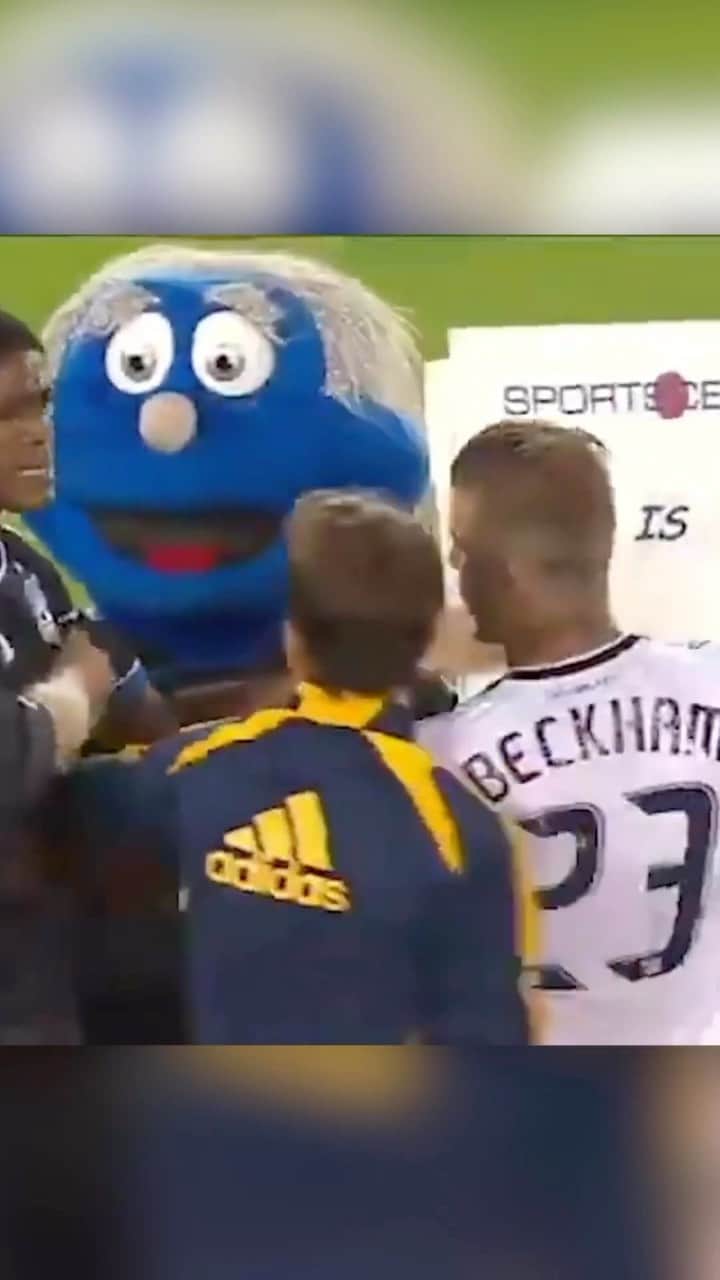 Major League Soccerのインスタグラム：「Q: Certified Cali Clasico legend. 🤣  Another edition of the rivalry comes your way Sunday at 9:30pm ET on MLS Season Pass on @appletv and FS1.」