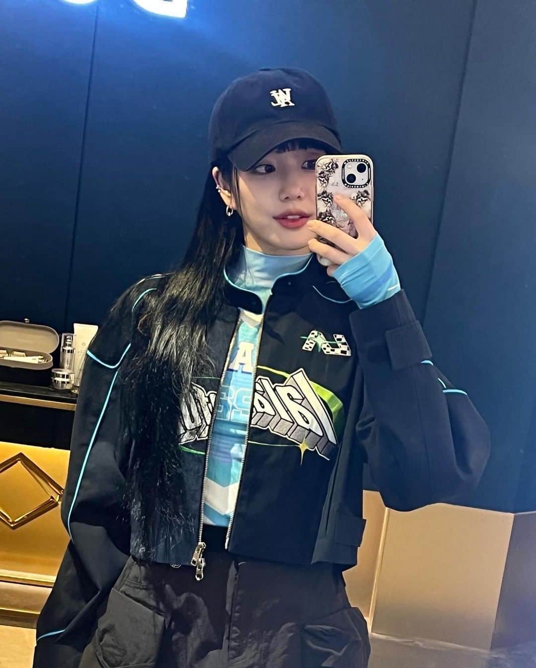 イ・ユビさんのインスタグラム写真 - (イ・ユビInstagram)「😈😈」5月13日 14時24分 - yubi_190