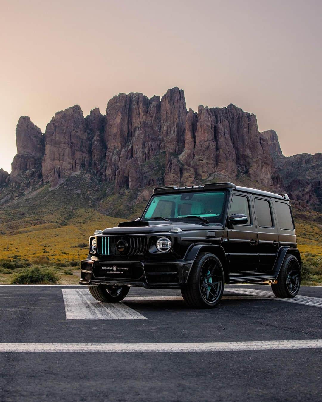 CARLiFESTYLEさんのインスタグラム写真 - (CARLiFESTYLEInstagram)「The @keyvany_usa G-Wagon that @creativebespoke built!  Built by @cb_autosalon #carlifestyle #gwagon」5月13日 7時01分 - carlifestyle