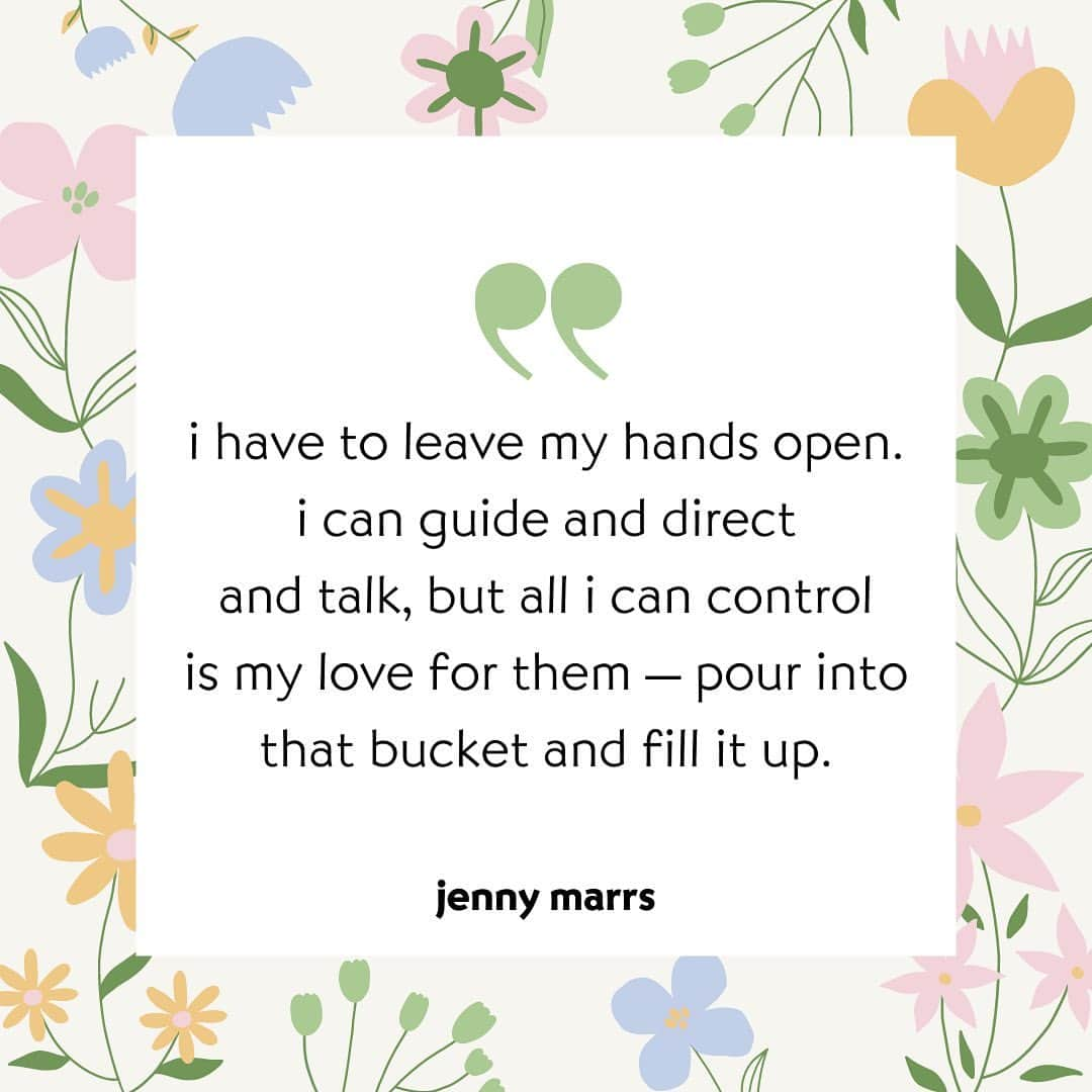 HGTVさんのインスタグラム写真 - (HGTVInstagram)「In honor of #MothersDay weekend, we compiled some of @erinapier and @jennymarrs’ sweetest quotes about motherhood. 💘」5月13日 8時47分 - hgtv