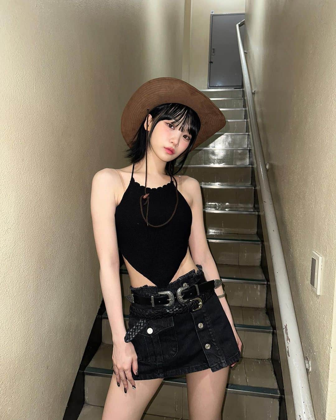 キム・チェウォンのインスタグラム：「🤠」