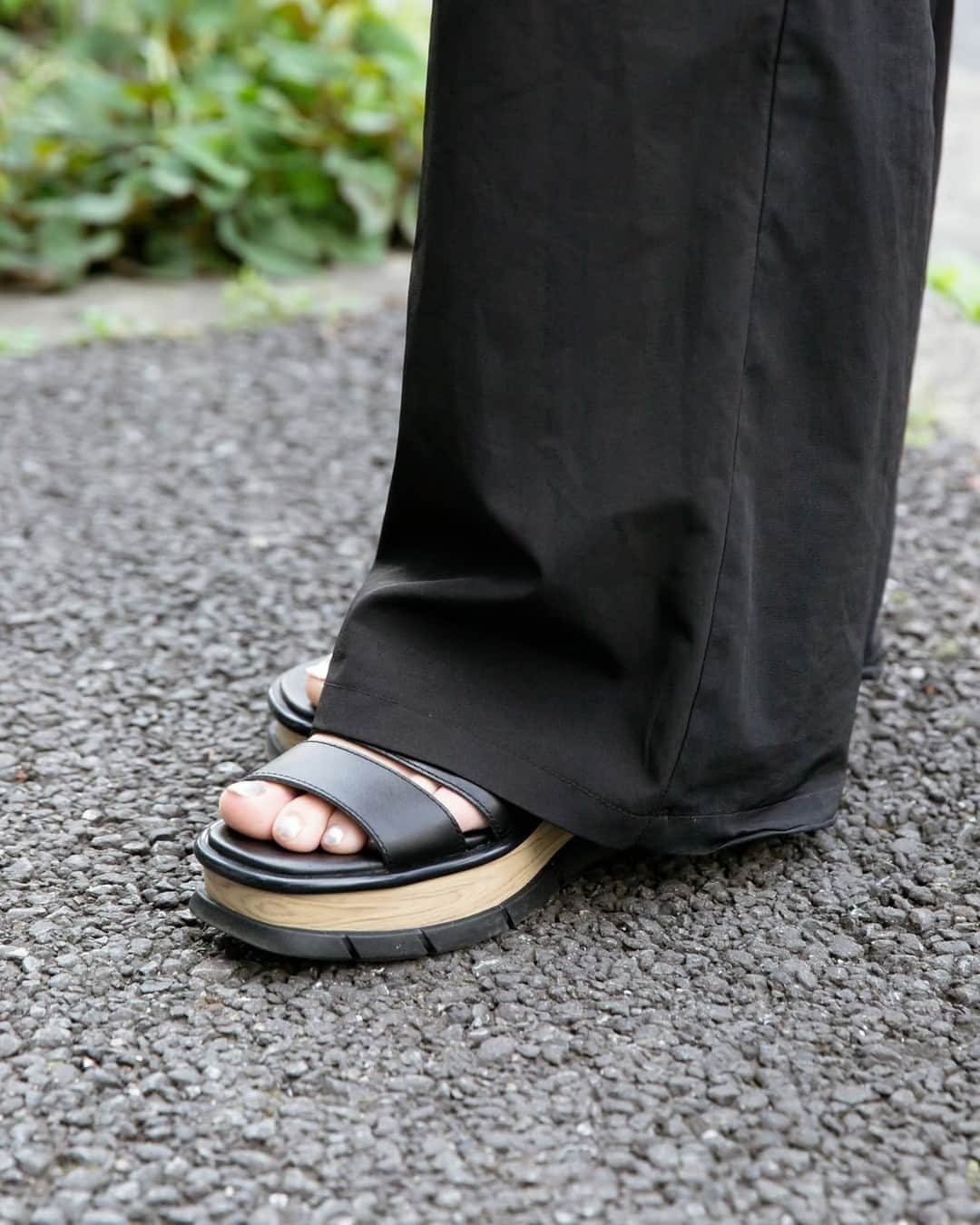 Fashionsnap.comさんのインスタグラム写真 - (Fashionsnap.comInstagram)「Name: tomomi⁠ ⁠ Outer #ANOGH⁠ Tops #ZARA⁠ Pants #SHEIN⁠ Bag #norienomoto⁠ Shoes #SOREL⁠ Bracelet #norienomoto⁠ Ring #Jouete⁠ ⁠ Photo by @onokoro0710⁠ ⁠ #スナップ_fs #fashionsnap #fashionsnap_women⁠」5月13日 10時00分 - fashionsnapcom