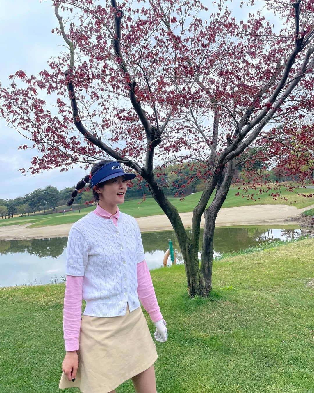 ヒョニ・カンさんのインスタグラム写真 - (ヒョニ・カンInstagram)「주말엔밀린 #골프 zip 💚 .  르쏘넷 팝업은 -21일 까지래요 😊💓  #hyoni_golf #봄라운딩 #golf」5月13日 10時15分 - hyoni_kang