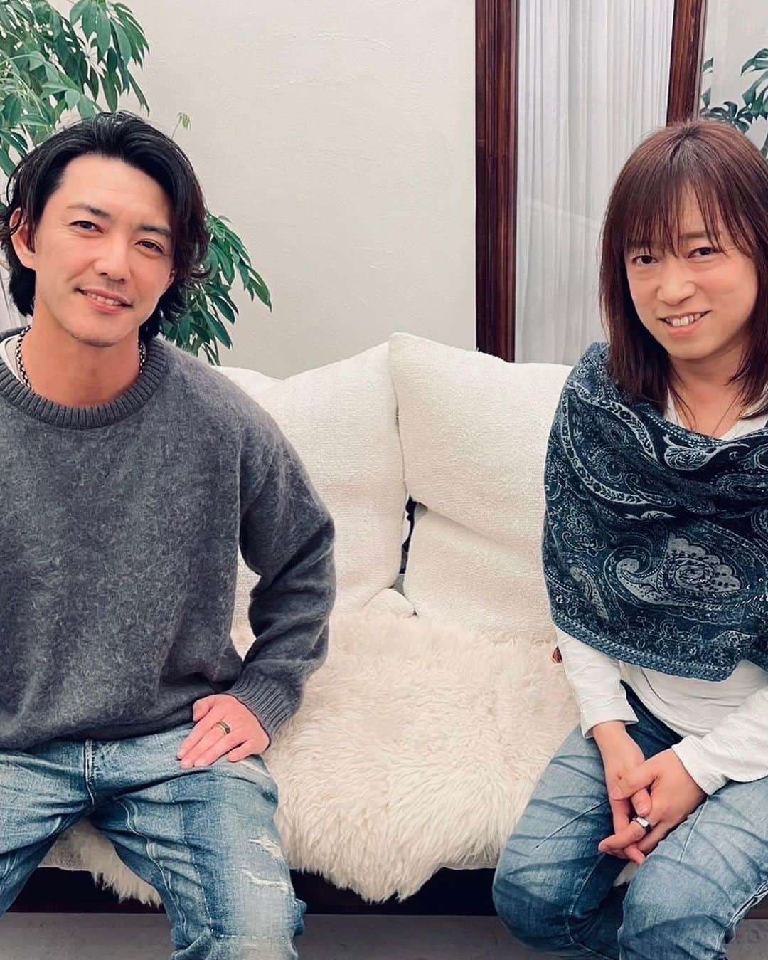 のインスタグラム：「ナミナミがうちに遊びに来た！ 並木良和チャンネルでyoutubeもアップしてます。 新企画最高㊗️  https://youtu.be/2ZWsTRpNCyg  #並木良和 #食卓 #金子のあ #金子昇 #楽しい時間」