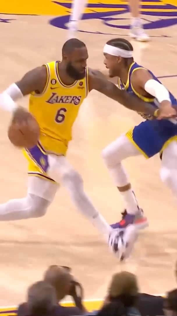 ゴールデンステート・ウォリアーズのインスタグラム：「Moses got the stop. Steph finished with the score.」