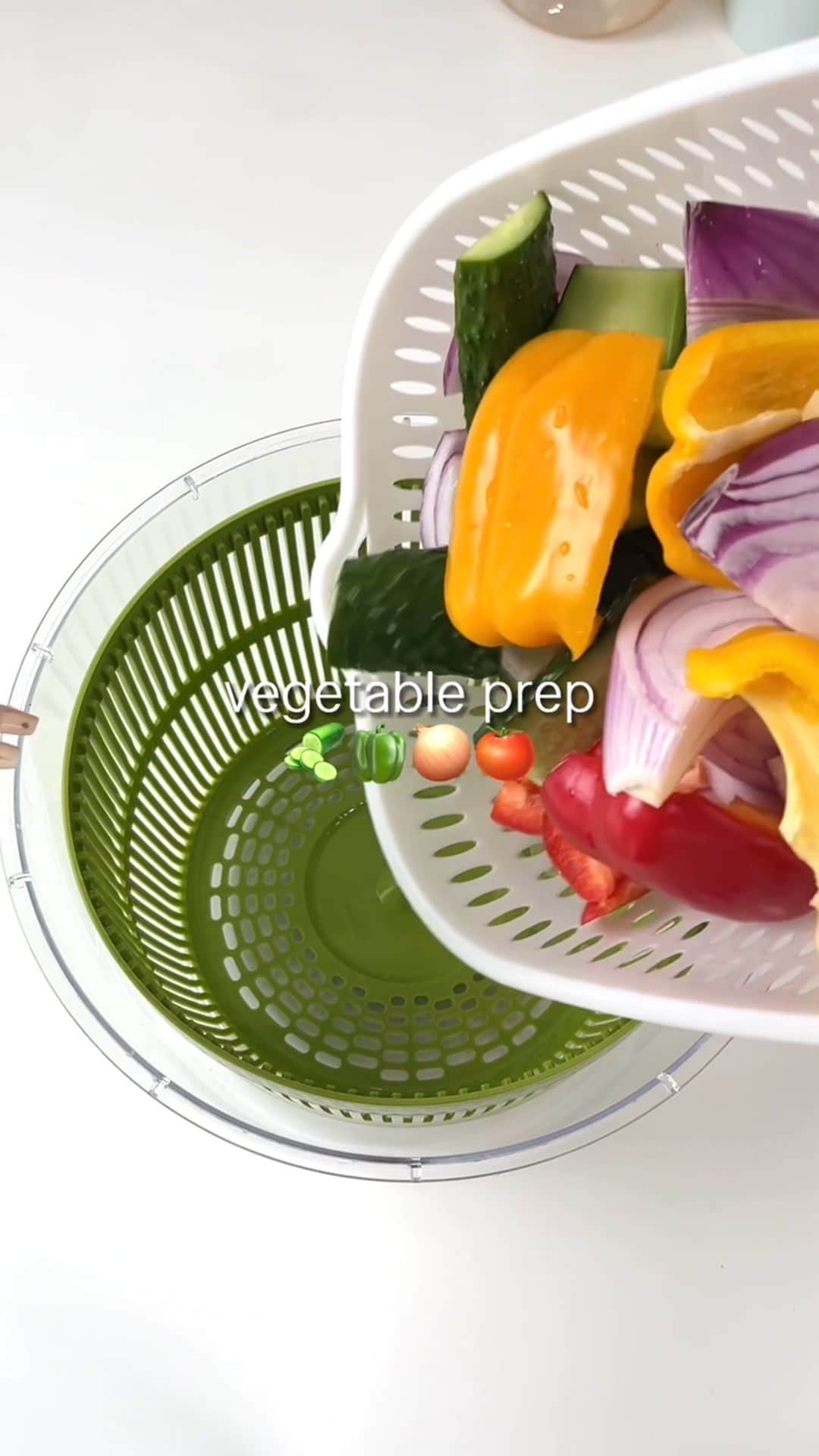 SHEINのインスタグラム：「Any way you dice it, this multi-function veggie prep container will have you chopping to the beet of your own drum 🥕🫑😉  🔎14435226 13433968  #SHEIN #SHEINstyle #fashion #chic #saveinstyle #SHEINhome」