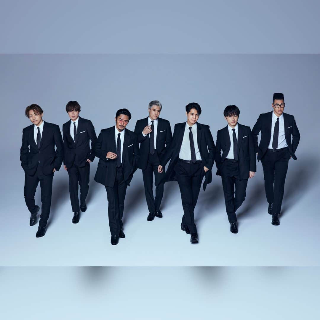 のインスタグラム：「* * 𝐆𝐄𝐍𝐄𝐑𝐀𝐓𝐈𝐎𝐍𝐒 𝟏𝟎𝐭𝐡 𝐀𝐍𝐍𝐈𝐕𝐄𝐑𝐒𝐀𝐑𝐘 𝐘𝐄𝐀𝐑 * 𝐍𝐞𝐰 𝐀𝐫𝐭𝐢𝐬𝐭 𝐏𝐡𝐨𝐭𝐨! * "𝐆𝐄𝐍𝐄𝐑𝐀𝐓𝐈𝐎𝐍𝐒" * * #𝐆𝐄𝐍𝐄𝐑𝐀𝐓𝐈𝐎𝐍𝐒 #𝐆𝐄𝐍𝐄 #ジェネ #𝐆𝐄𝐍𝐄_集まれ騒げ繋がれ #𝐃𝐑𝐄𝐀𝐌𝐄𝐑𝐒」