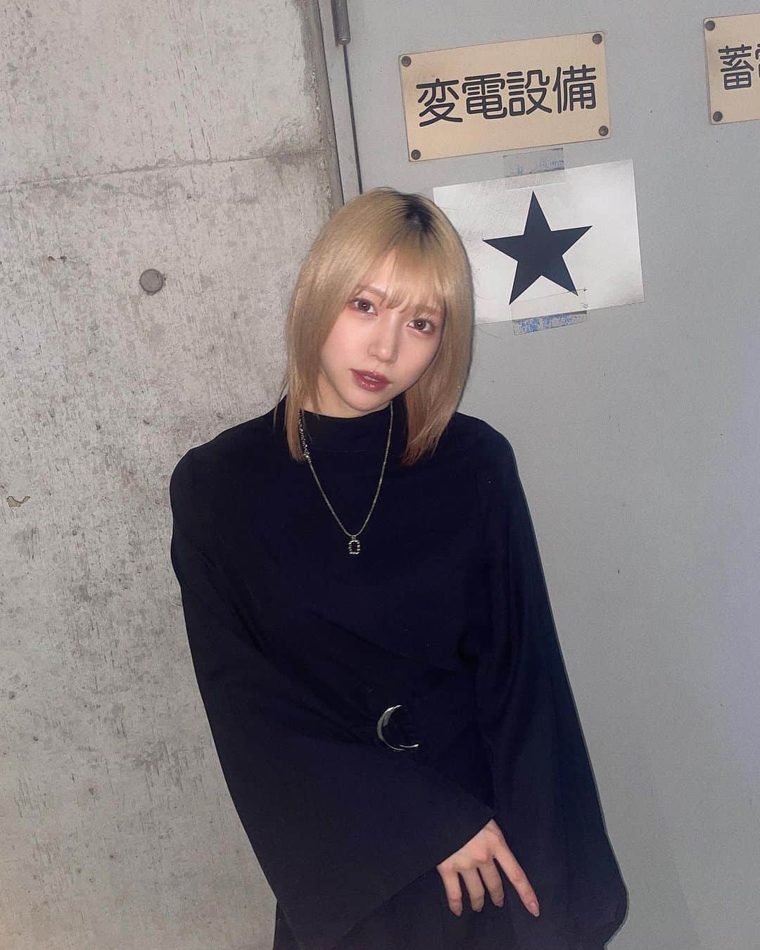 茂木忍のインスタグラム：「お話し会の日🖤」