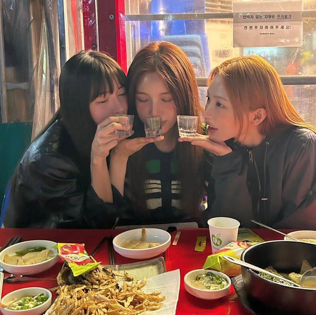 キム・ボラムのインスタグラム：「오늘 소듕해 🤍」