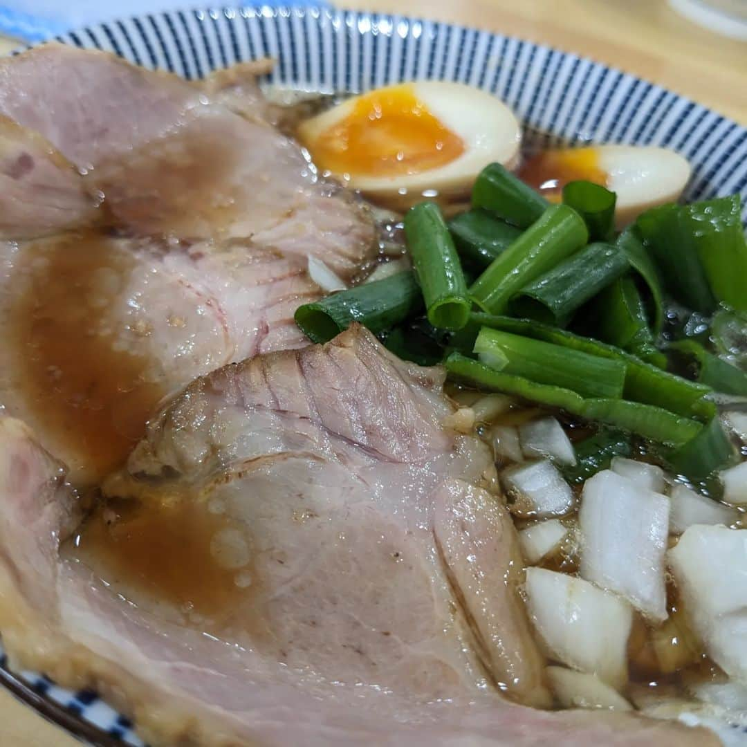 NG HEADのインスタグラム：「アームストロング自ら手掛けるお店 『麺匠いけだ』プレオープンにお邪魔しました‼️ 特製煮干ラーメン、めっちゃ美味しかった🤣🤣 JR和泉府中駅前商店街 16日に本オープンですって🤩🤩 皆さん すすりに行きましょうー✨ カタにRespect‼」