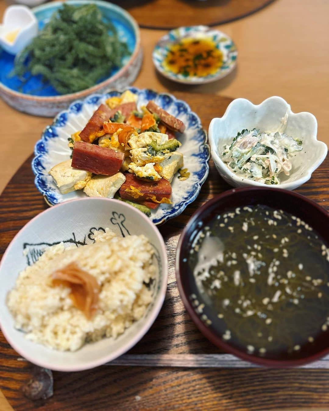 星那美月さんのインスタグラム写真 - (星那美月Instagram)「糸満の道の駅で買った食材で今夜は沖縄メニュー🌺  ✔︎ゴーヤチャンプルー ✔︎もずくスープ ✔︎海ぶどう ✔︎ゴーヤのツナマヨ和え  #dinner #おうちごはん」5月13日 22時16分 - mitsukihoshina